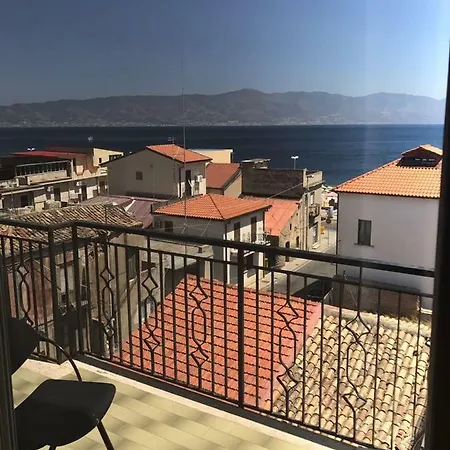 Affaccio Sullo Stretto Apartman