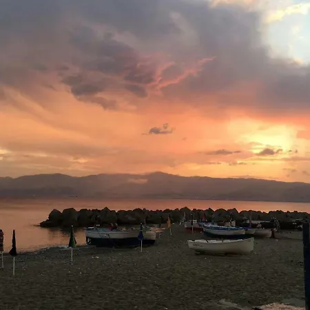 Apartman Affaccio Sullo Stretto *