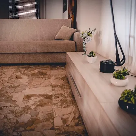 Affaccio Sullo Stretto Apartman *
